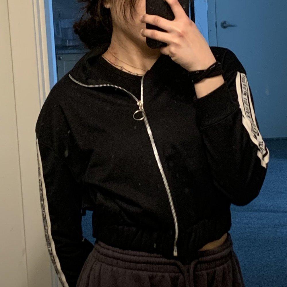 Athletic Pump Cover Jacket